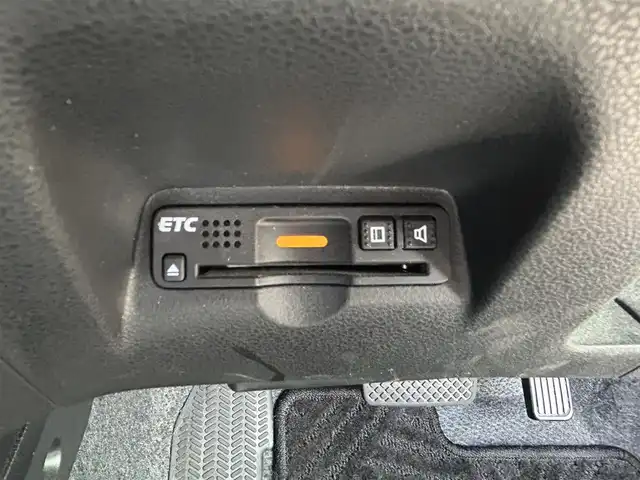 ホンダ フィット ハイブリット スマート セレクション 福岡県 2012(平24)年 6.2万km アラバスターシルバーメタリック 純正ディーラーナビ/　（TV、DVD、CD、）/ビルトインETC/クルーズコントロール/クリアランスソナー/横滑り防止装置/ステアリングボタン/フロントデザイアースイッチ/スマートキー/純正マット/ドアバイザー/保証書/取扱説明書