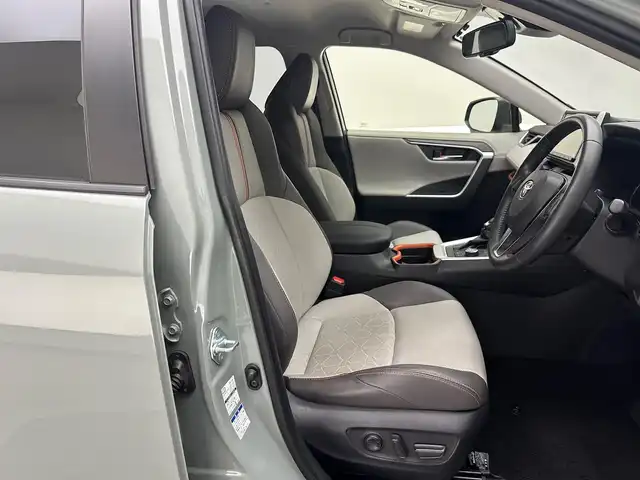 トヨタ ＲＡＶ４ アドベンチャー 兵庫県 2020(令2)年 3.6万km アッシュグレーメタリック/アーバンカーキ 純正SDナビ(CD/DVD/SD/Bt/フルセグ)/・NSZT-Y68T/バックカメラ/HDMI/トヨタセーフティセンス/ACC/LDA/PCS/オートハイビーム/レザーシート/パワーシート/シートヒーター/ベンチレーション/ステアリングヒーター/ビルトインETC/コーナーセンサー/LEDヘッドライト/フォグライト /純正19インチAW
