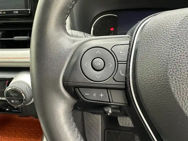 トヨタ ＲＡＶ４ アドベンチャー 兵庫県 2020(令2)年 3.6万km アッシュグレーメタリック/アーバンカーキ 純正SDナビ(CD/DVD/SD/Bt/フルセグ)/・NSZT-Y68T/バックカメラ/HDMI/トヨタセーフティセンス/ACC/LDA/PCS/オートハイビーム/レザーシート/パワーシート/シートヒーター/ベンチレーション/ステアリングヒーター/ビルトインETC/コーナーセンサー/LEDヘッドライト/フォグライト /純正19インチAW
