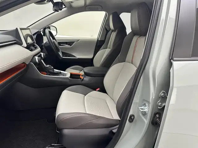 トヨタ ＲＡＶ４ アドベンチャー 兵庫県 2020(令2)年 3.6万km アッシュグレーメタリック/アーバンカーキ 純正SDナビ(CD/DVD/SD/Bt/フルセグ)/・NSZT-Y68T/バックカメラ/HDMI/トヨタセーフティセンス/ACC/LDA/PCS/オートハイビーム/レザーシート/パワーシート/シートヒーター/ベンチレーション/ステアリングヒーター/ビルトインETC/コーナーセンサー/LEDヘッドライト/フォグライト /純正19インチAW