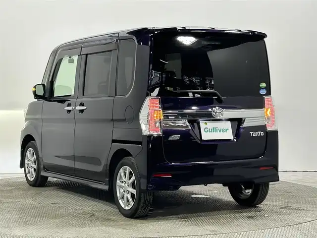 ダイハツ タント カスタム X 大阪府 2014(平26)年 6.5万km ナイトシャドーパープルクリスタルM バックカメラ/ＨＩＤヘッドライト/プッシュスタート/スマートキー/オートライト/オートエアコン/電動ミラー/フォグランプ/純正アルミホイール