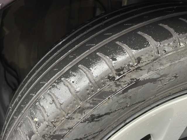 トヨタ アクア S スタイルブラック 新潟県 2017(平29)年 6.3万km ディープアメジストマイカメタリック ナビ（BT/DTV/ワンセグ）/バックカメラ/オートライト/ビルトインETC/衝突軽減ブレーキ/夏冬タイヤ/ウィンカーミラー/電動格納ミラー/ドアバイザー/シガーソケット