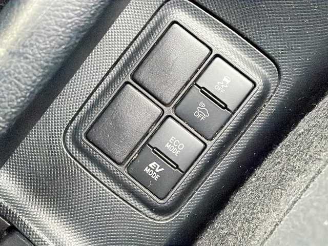 トヨタ アクア S スタイルブラック 新潟県 2017(平29)年 6.3万km ディープアメジストマイカメタリック ナビ（BT/DTV/ワンセグ）/バックカメラ/オートライト/ビルトインETC/衝突軽減ブレーキ/夏冬タイヤ/ウィンカーミラー/電動格納ミラー/ドアバイザー/シガーソケット