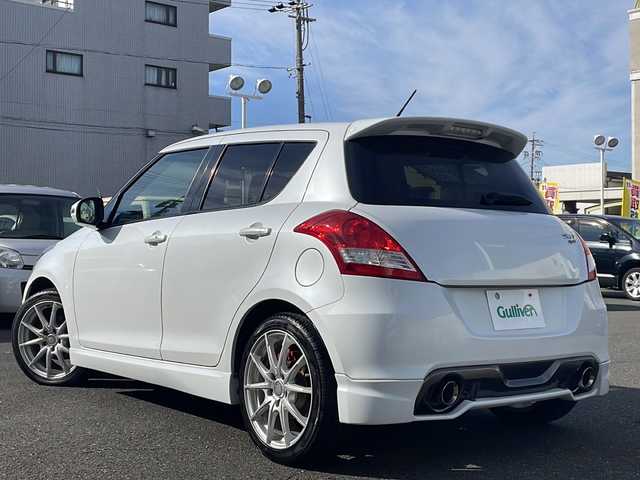 スズキ スイフト スポーツ 静岡県 2014(平26)年 11万km スノーホワイトパール ワンオーナー/6速マニュアル/社外HDDナビ・フルセグTV/CD/DVD/SD/Bluetooth)/社外１７インチアルミホイール/クルーズコントロール/ステアリングスイッチ/ETC/スマートキー２個/プッシュスタート/取扱説明書/新車時保証書