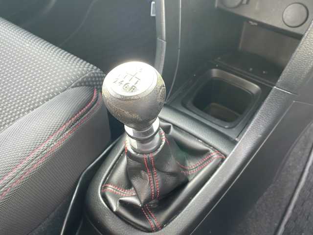 スズキ スイフト スポーツ 静岡県 2014(平26)年 11万km スノーホワイトパール ワンオーナー/6速マニュアル/社外HDDナビ・フルセグTV/CD/DVD/SD/Bluetooth)/社外１７インチアルミホイール/クルーズコントロール/ステアリングスイッチ/ETC/スマートキー２個/プッシュスタート/取扱説明書/新車時保証書