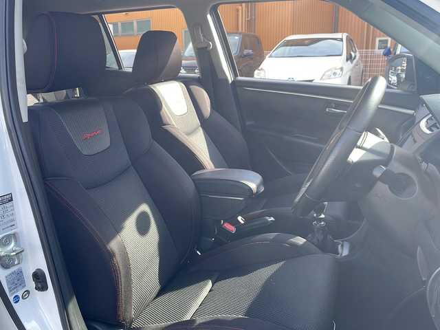 スズキ スイフト スポーツ 静岡県 2014(平26)年 11万km スノーホワイトパール ワンオーナー/6速マニュアル/社外HDDナビ・フルセグTV/CD/DVD/SD/Bluetooth)/社外１７インチアルミホイール/クルーズコントロール/ステアリングスイッチ/ETC/スマートキー２個/プッシュスタート/取扱説明書/新車時保証書