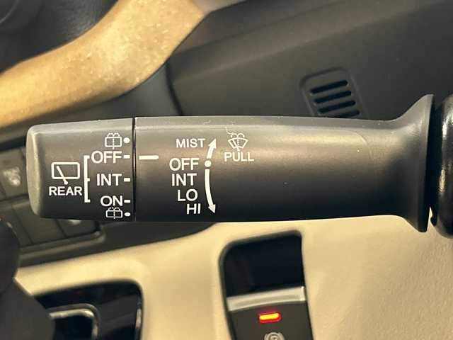 ホンダ Ｎ ＢＯＸ 岐阜県 2024(令6)年 0.4万km クリスタルブラックパール ホンダセンシング/衝突軽減ブレーキ（CMBS）/先行車発進お知らせ機能/歩行者事故低減ステアリング/路外逸脱抑制機能/標識認識機能/アダプティブクルーズコントロール（ACC）/車線維持支援システム（LKAS）/急アクセル抑制機能/近距離衝突軽減ブレーキ/誤発進抑制機能/後方誤発進抑制機能/パーキングセンサーシステム/ナビ装着用スペシャルパッケージ/ギャザズディスプレイ/Apple CarPlay/Android Auto/Bluetooth/HDMI/バックモニター/オートハイビーム/前席シートヒータ―/両側パワースライドドア/シートバックテーブル(運転席＆助手席)/オートリトラミラー/左右独立式リアセンターアームレスト/リアサンシェード/電子パーキング/LEDヘッドライト/オートライト/保証書/取扱説明書/スペアキー