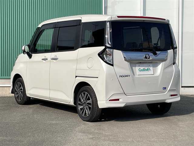 トヨタ ルーミー カスタムG 福岡県 2021(令3)年 5.2万km パールホワイトⅢ レーンキープアシスト/横滑り防止装置/ABS/衝突被害軽減システム/クルーズコントロール/盗難防止装置/オートライト/オートマチックハイビーム/前後ドラレコ/前後車外カメラ/両側パワスラ/パーキングアシスト/BT/フルセグTV/純正ナビ【フルセグ、BT、AM/FM】/純正ETC2.0/純正フロアマット/純正アルミホイール/スマートキー/シートヒーター/LEDライト/プッシュスタート