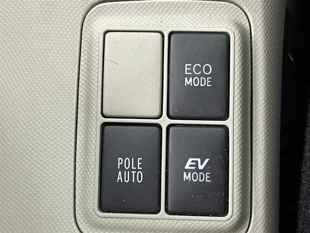 トヨタ アクア G 福井県 2012(平24)年 1.7万km グレーメタリック 純正ＳＤナビ　型式：NSZT-W62G/バックカメラ/Ｂｌｕｅｔｏｏｔｈ/スマートキー/モデリスタエアロ/純正フロアマット/社外ＥＴＣ/社外アルミホイール　/コーナーポール　/ＡＢＳ　/ＬＥＤヘッドライト