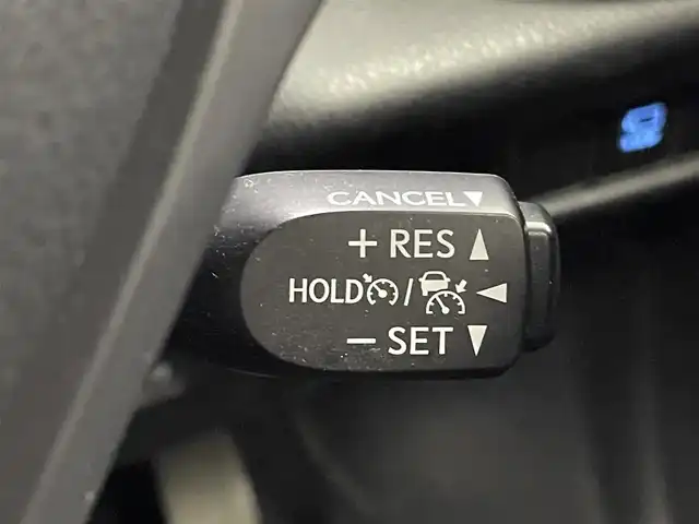 トヨタ Ｃ－ＨＲ G モード ネロ セーフティプラス 熊本県 2020(令2)年 6.2万km ホワイトパールクリスタルシャイン 禁煙車　/純正８インチディスプレイオーディオ（ＡｐｐｌＣａｒＰｌａｙ・ＢＴ）　全周囲カメラ　/ＥＴＣ　/前後クリアランスソナー　/モデリスタフルエアロ　/Toyota Safety Sense/・プリクラッシュセーフティ/・レーントレーシングアシスト/・オートマチックハイビーム/・レーダークルーズコントロール/・ロードサインアシスト/・ブラインドスポットモニター/横滑り防止/ハーフレザーシート/純正フロアマット/純正１８インチAW/オートライト/LEDヘッドライト/フォグライト/スマートキー/プッシュスタート/保証書/取扱説明書