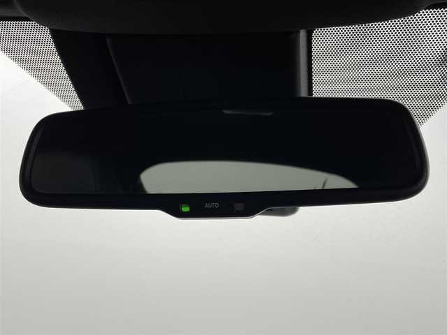 トヨタ Ｃ－ＨＲ G モード ネロ セーフティプラス 佐賀県 2020(令2)年 6.2万km ホワイトパールクリスタルシャイン 禁煙車　/純正８インチディスプレイオーディオ（ＡｐｐｌＣａｒＰｌａｙ・ＢＴ）　全周囲カメラ　/ＥＴＣ　/前後クリアランスソナー　/モデリスタフルエアロ　/Toyota Safety Sense/・プリクラッシュセーフティ/・レーントレーシングアシスト/・オートマチックハイビーム/・レーダークルーズコントロール/・ロードサインアシスト/・ブラインドスポットモニター/横滑り防止/ハーフレザーシート/純正フロアマット/純正１８インチAW/オートライト/LEDヘッドライト/フォグライト/スマートキー/プッシュスタート/保証書/取扱説明書