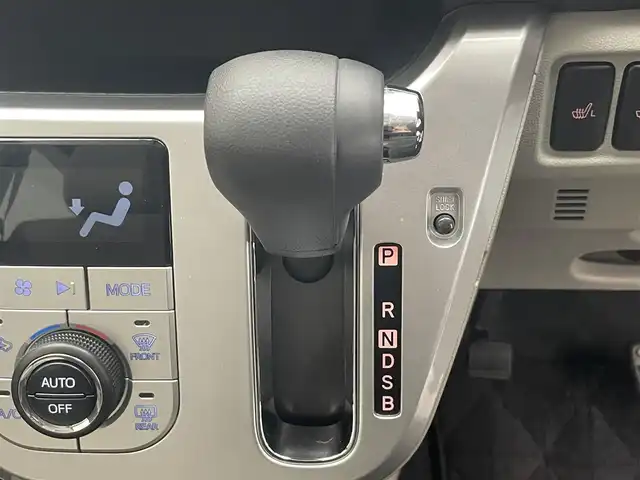 ダイハツ キャスト スタイル G VS SAⅢ 愛知県 2020(令2)年 2万km ダークエメラルドマイカ 純正ナビ　全方位カメラ　シートヒーター　フルセグＴＶ　Ｂｌｕｅｔｏｏｔｈ　純正ドラレコ　スマアシIII　衝突軽減装置　車線逸脱　誤発進抑　ＬＥＤオートライト　フォグランプ　純正フロアマット　ドアバイザー