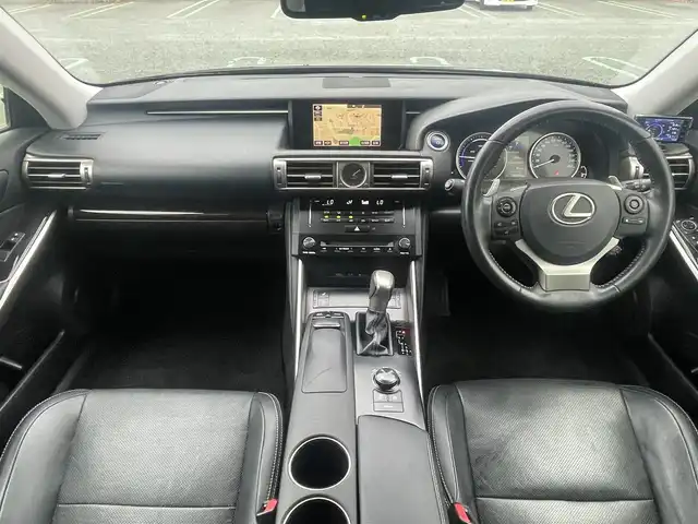 レクサス ＩＳ 300h バージョンL 静岡県 2013(平25)年 10.7万km スターライトブラックガラスフレーク ワンオーナー/純正ナビ/地デジ/Bカメラ/ビルトインＥＴＣ/クルコン　/前席シートヒーター／シートクーラー　/前席パワーシート/スマートキー /スペアキー/カードキー/取扱説明書/記録簿
