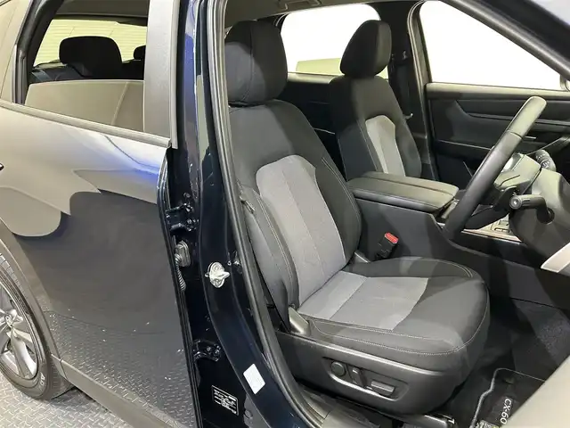 マツダ ＣＸ－６０ XD Sパッケージ 愛媛県 2023(令5)年 1.9万km ディープクリスタルブルーマイカ ・１２．３型ナビ/（フルセグＴＶ・ＢＴ・ａｐｐｌｅｃａｒｐｌａｙ・ａｎｄｒｏｉｄａｕｔｏ・ＦＭ・ＡＭ・ＵＳＢ・ＨＤＭＩ）/・全方位カメラ　/・ＥＴＣ　/・衝突軽減ブレーキ　/・レーンキープアシスト/・レーダークルーズコントロール/・D席パワーシート/・DN席シートヒーター/・ステアリングヒーター/・オートマチックハイビーム/・シートメモリー/・置くだけ充電/・スペアキー