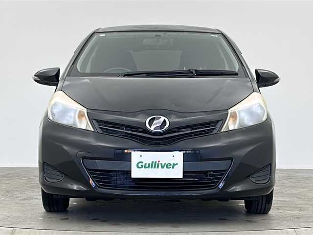 トヨタ ヴィッツ F スマイルエディション 大阪府 2012(平24)年 5万km ブラックマイカ ワンオーナー/純正ナビ/(ワンセグTV/AM/FM/CD/DVD/BT)/前方ドライブレコーダー/ETC/ABS/盗難防止装置/オートライト/オートエアコン/電動格納ミラー/ISOFIX/エンジンスタートボタン/純正フロアマット/スマートキー/保証書/取扱説明書