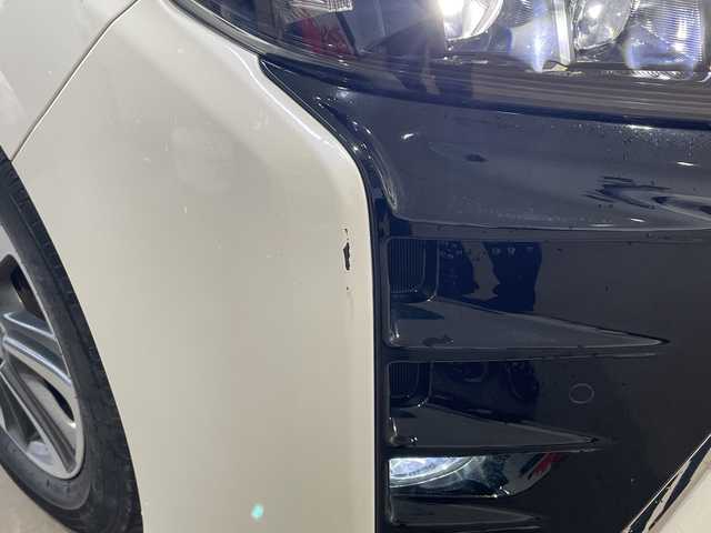 トヨタ ヴォクシー ZS 煌Ⅲ 新潟県 2021(令3)年 3.2万km ホワイトパールクリスタルシャイン トヨタセーフティセンス/純正10インチSDナビ/　　CD/DVD/AM/FM/フルセグ/BT/HDMI/USB/バックモニター/クルーズコントロール/両側パワースライドドア/LEDオートライト/オートマチックハイビーム/ハーフレザーシート/純正16インチアルミホイール付/アイドリングストップ/リアオートエアコン/純正フロアマット/リアサンシェード/デジタルインナーミラー/スペアキー/スマートキー/ETC2.０