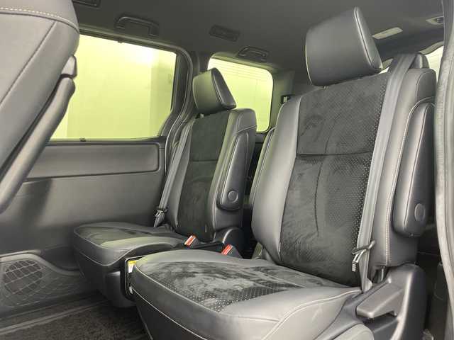 トヨタ ヴォクシー ZS 煌Ⅲ 新潟県 2021(令3)年 3.2万km ホワイトパールクリスタルシャイン トヨタセーフティセンス/純正10インチSDナビ/　　CD/DVD/AM/FM/フルセグ/BT/HDMI/USB/バックモニター/クルーズコントロール/両側パワースライドドア/LEDオートライト/オートマチックハイビーム/ハーフレザーシート/純正16インチアルミホイール付/アイドリングストップ/リアオートエアコン/純正フロアマット/リアサンシェード/デジタルインナーミラー/スペアキー/スマートキー/ETC2.０