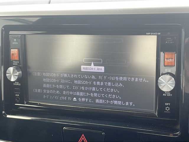 日産 デイズ ルークス ハイウェイスターX 新潟県 2015(平27)年 6万km スパークリングレッド/ブラック ワンオーナー/純正メモリナビ/（BT／AM／FM／DVD）/全周囲方位カメラ/フルセグTV/片側パワースライドドア/衝突軽減ブレーキ/アイドリングストップ/ETC/キセノンヘッドライト/オートライト/フォグランプ/ドアバイザー/スマートキー/保証書/取り扱い説明書