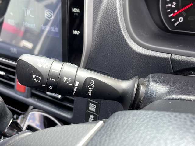 トヨタ ヴォクシー ZS 煌Ⅱ 広島県 2019(令1)年 6.6万km ホワイトパールクリスタルシャイン トヨタセーフティセンス/純正10インチナビ/CD/DVD/Bluetooth/DTV/バックカメラ/純正フリップダウンモニター/両側パワースライドドア/クルーズコントロール/純正アルミホイール/LEDオートライト/オートマチックハイビーム /ビルトインETC/アイドリングストップ/スマートキー/プッシュスタート/フロアマット