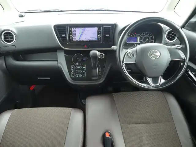 日産 デイズ ルークス HWS X Vセレクション 千葉県 2018(平30)年 5.6万km チタニウムグレーメタリック エマージェンシーブレーキ/両側パワースライドドア/純正メモリーナビ/地デジTV/【BD/DVD/CD再生機能　Bluetooth接続】/アラウンドビューモニター/ドライブレコーダー/ハーフレザーシート/革巻きステアリング/LEDヘッドライト/フォグライト/ウインカーミラー/純正15インチアルミホイル/インテリジェントキー