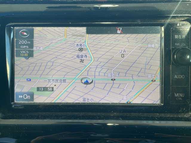 トヨタ ハリアー エレガンス 愛知県 2015(平27)年 17万km ブラック ワンオーナー/純正SDナビ/【フルセグ・DVD再生可・CD・Bluetooth】/バックカメラ/サンルーフ/ビルトインETC/前後ドライブレコーダー/運転席パワーシート/クルーズコントロール/横滑り防止機能/ステアリングスイッチ/電動格納ミラー/ウィンカーミラー/プッシュスタート/スマートキー/スペアキーあり/フォグランプ/新車保証書/取扱説明書