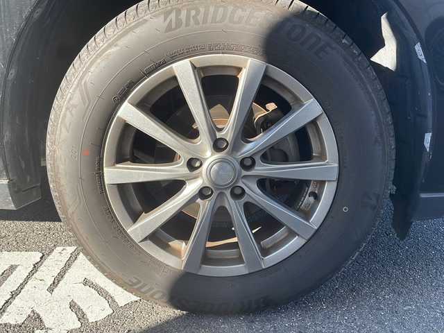 トヨタ ハリアー エレガンス 愛知県 2015(平27)年 17万km ブラック ワンオーナー/純正SDナビ/【フルセグ・DVD再生可・CD・Bluetooth】/バックカメラ/サンルーフ/ビルトインETC/前後ドライブレコーダー/運転席パワーシート/クルーズコントロール/横滑り防止機能/ステアリングスイッチ/電動格納ミラー/ウィンカーミラー/プッシュスタート/スマートキー/スペアキーあり/フォグランプ/新車保証書/取扱説明書