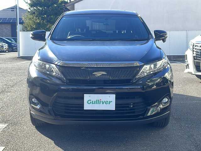 トヨタ ハリアー エレガンス 愛知県 2015(平27)年 17万km ブラック ワンオーナー/純正SDナビ/【フルセグ・DVD再生可・CD・Bluetooth】/バックカメラ/サンルーフ/ビルトインETC/前後ドライブレコーダー/運転席パワーシート/クルーズコントロール/横滑り防止機能/ステアリングスイッチ/電動格納ミラー/ウィンカーミラー/プッシュスタート/スマートキー/スペアキーあり/フォグランプ/新車保証書/取扱説明書