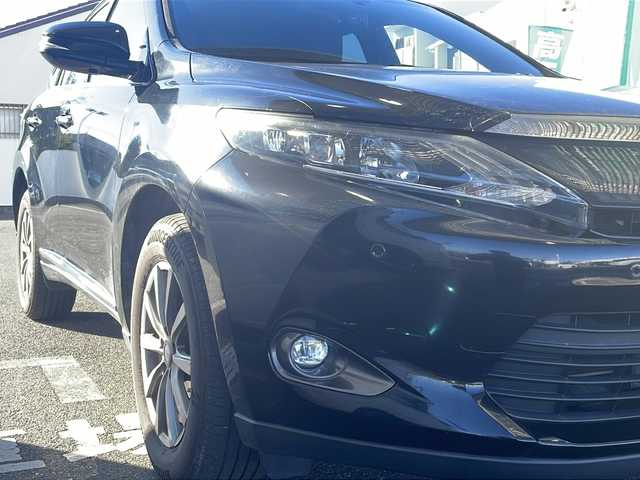 トヨタ ハリアー エレガンス 愛知県 2015(平27)年 17万km ブラック ワンオーナー/純正SDナビ/【フルセグ・DVD再生可・CD・Bluetooth】/バックカメラ/サンルーフ/ビルトインETC/前後ドライブレコーダー/運転席パワーシート/クルーズコントロール/横滑り防止機能/ステアリングスイッチ/電動格納ミラー/ウィンカーミラー/プッシュスタート/スマートキー/スペアキーあり/フォグランプ/新車保証書/取扱説明書