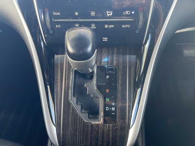 トヨタ ハリアー エレガンス 愛知県 2015(平27)年 17万km ブラック ワンオーナー/純正SDナビ/【フルセグ・DVD再生可・CD・Bluetooth】/バックカメラ/サンルーフ/ビルトインETC/前後ドライブレコーダー/運転席パワーシート/クルーズコントロール/横滑り防止機能/ステアリングスイッチ/電動格納ミラー/ウィンカーミラー/プッシュスタート/スマートキー/スペアキーあり/フォグランプ/新車保証書/取扱説明書