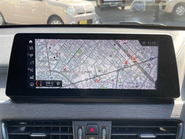 ＢＭＷ Ｘ１ xDrive 18d xライン 岡山県 2019(令1)年 5.7万km ミネラルグレー 登録時走行距離56595キロ/純正10.25インチナビ/AM/FM/Bluetooth/TV/インテリジェントセーフテイ/・アクティブクルーズコントロール/・衝突回避ブレーキ/・前車接近警告機能/コーナーセンサー/バックカメラ/電動リアゲート/シートヒーター/パワーシート/純正１９インチAW/LEDヘッドライト/プッシュスタート/スマートキー/ETC