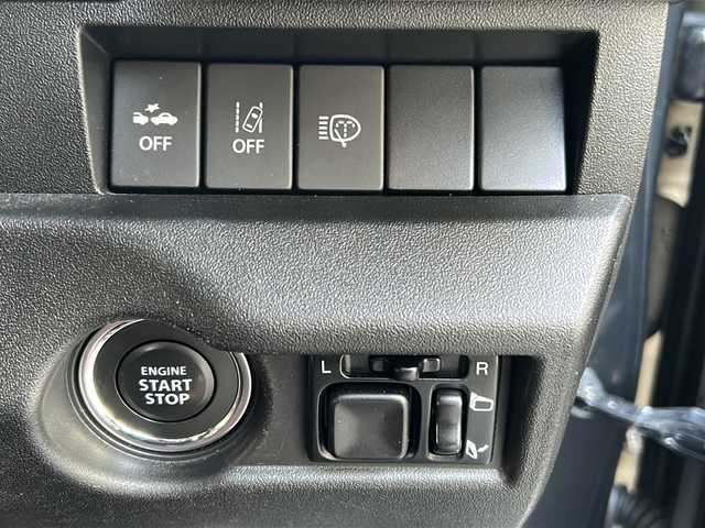 スズキ ジムニー XC 広島県 2021(令3)年 3.2万km ブルーイッシュブラックパール3 禁煙/社外グリル/ルーフキャリア/スズキセーフティサポート/・デュアルブレーキサポート/・ハイビームアシスト/・車線逸脱警報/クルーズコントロール/純正ディスプレイオーディオ（PVH-9300DVSZS）/・CD/DVD/Bluetooth/USB/革巻きステアリング/ステアリングスイッチ/オートライト/ヘッドランプウォッシャー/革調シートカバー/シートヒーター/LEDヘッドライト/フォグランプ/スマートキー/プッシュスタート/ETC/純正ドライブレコーダー/マッドフラップ