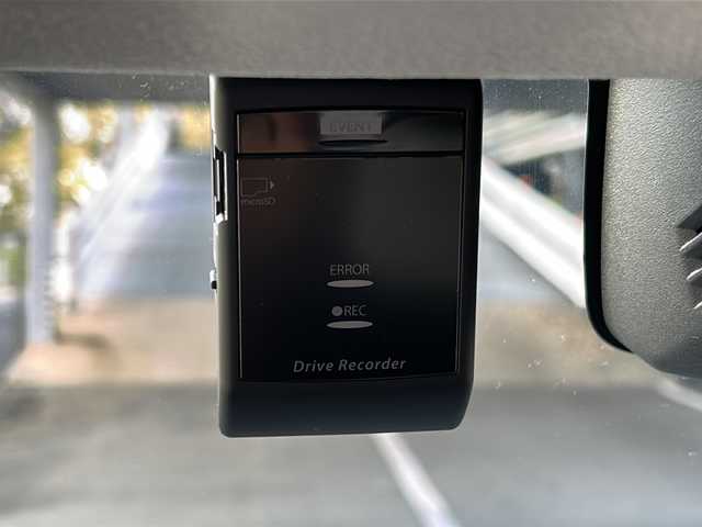 スズキ ジムニー XC 広島県 2021(令3)年 3.2万km ブルーイッシュブラックパール3 禁煙/社外グリル/ルーフキャリア/スズキセーフティサポート/・デュアルブレーキサポート/・ハイビームアシスト/・車線逸脱警報/クルーズコントロール/純正ディスプレイオーディオ（PVH-9300DVSZS）/・CD/DVD/Bluetooth/USB/革巻きステアリング/ステアリングスイッチ/オートライト/ヘッドランプウォッシャー/革調シートカバー/シートヒーター/LEDヘッドライト/フォグランプ/スマートキー/プッシュスタート/ETC/純正ドライブレコーダー/マッドフラップ