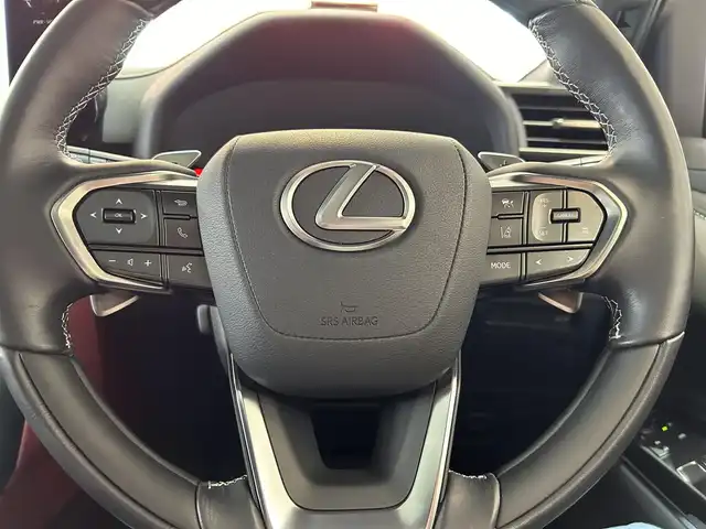 レクサス ＬＸ 600 長崎県 2024(令6)年 0.5万km ソニッククォーツ サンルーフ//モデリスタエアロ//マークレビンソン//リアエンターテインメントシステム//デジタルインナーミラー//レクサスセーフティシステム+/・衝突被害軽減ブレーキ/・レーダークルーズコントロール/・レーンキープアシスト/・オートマチックハイビーム/・ブラインドスポットモニター//メーカーOPナビ//Apple Car Play・Android auto//Bluetooth接続//フルセグTV//TVキャンセラー//全方位カメラ・バックカメラ//ドライブレコーダー【HDR362GW】//イージークローザードア//本革シート//パワーシート/(シートヒーター・エアシート)//電動格納サードシート//クールBOX//置くだけ充電//LEDオートヘッドライト//ステアリングヒーター//パドルシフト//電子パーキング//オートホールド機能//ビルトインETC2.0//ヘッドアップディスプレイ