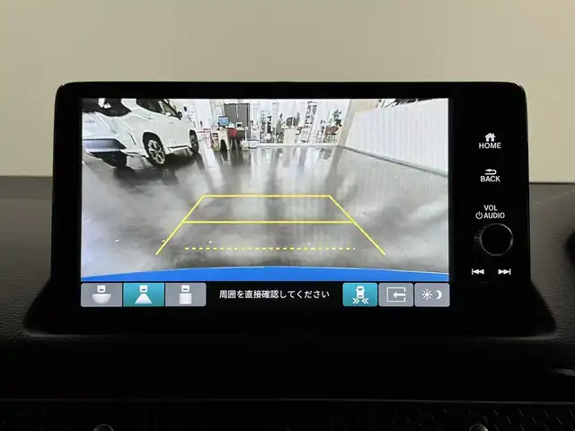 ホンダ シビック タイプR 三重県 2023(令5)年 1.6万km レーシングブルーパール プレミアムガソリン・ターボ*/FF/6F/Brembo製ブレーキ（Front）/・大径ベンチレーテッドディスクブレーキ（2ピース/Φ350mm）/・アルミキャリパー（対向4pot）/純正Honda Connect対応9インチナビ/（FM/AM/TV/USB/Bluetooth/CarPlay/AndroidAuto）/バックカメラ/ビルトイン ETC2.0/Honda SENSING/・衝突軽減ブレーキ［CMBS］/・車線維持支援システム［LKAS］/・アダプティブクルーズコントロール［ACC］/・路外逸脱抑制機能/・パーキングセンサーシステム/・ブラインドスポットインフォメーション/・踏み間違い衝突軽減システム/・後退出庫サポート/・先行車発進お知らせ機能/・標識認識機能/・オートハイビーム機能/装備/・TYPE Rシート（ラックススェード）/・フルLEDヘッドライト/・オートライト/・ステンレスペダル/・充電用＆入力用USBジャック/・オートワイパー（フロント）/・左右独立オートエアコン/・電子パーキングブレーキ/・ステアリングスイッチ/・19インチ リバースリムAW（19x9.5J）265/30ZR19ラジアルタイヤ（MICHELIN PS4S）/・プッシュスタート/*カタログ値330ps/6500rpm・42.8kgm/2600～4200rpm