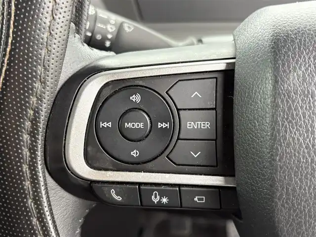 ダイハツ タント カスタム RS 大分県 2019(令1)年 5.1万km ブラックマイカメタリック/シャイニングホワイトパール ・純正SDナビ(CD/DVD/SD/BT/USB)/・全方位カメラ/・フルセグテレビ/・レーダークルーズコントロール/・両側パワースライド/・スマートアシスト/・スーパーロングスライド/・シートヒーター/・ETC/・ドライブレコーダー/・純正アルミホイール
