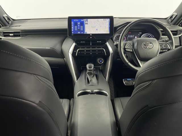 トヨタ ハリアー Z 埼玉県 2021(令3)年 4万km ブラック 純正ディスプレイオーディオ　/全方位カメラ　/ビルトインＥＴＣ２．０　/ＢＳＭ　/ＪＢＬサウンド　/デジタルインナーミラー　/電動リアゲート　/パワーシート　/衝突軽減システム　/アダプティブクルーズコントロール　/レーンキープアシスト/オートマティックハイビーム/ブレードホールド/電子パーキング/純正アルミホイール/LEDヘッドライト/フォグランプ/純正ドアバイザー/ウィンカーミラー/プッシュスタート/スマートキー