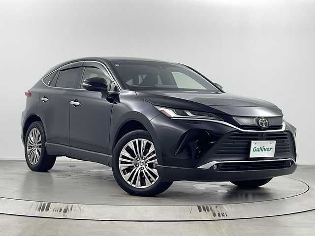 トヨタ ハリアー Z 埼玉県 2021(令3)年 4万km ブラック 純正ディスプレイオーディオ　/全方位カメラ　/ビルトインＥＴＣ２．０　/ＢＳＭ　/ＪＢＬサウンド　/デジタルインナーミラー　/電動リアゲート　/パワーシート　/衝突軽減システム　/アダプティブクルーズコントロール　/レーンキープアシスト/オートマティックハイビーム/ブレードホールド/電子パーキング/純正アルミホイール/LEDヘッドライト/フォグランプ/純正ドアバイザー/ウィンカーミラー/プッシュスタート/スマートキー