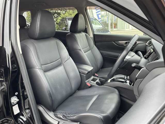 日産 エクストレイル 20X 愛知県 2014(平26)年 6.2万km ダイヤモンドブラック (株)IDOMが運営する【じしゃロン名古屋鳴海店】の自社ローン専用車両になりますこちらは現金またはオートローンご利用時の価格です。自社ローンご希望の方は別途その旨お申付け下さい/ワンオーナー/純正メモリナビ（MM113D-W)/・CD/DVD/Bluetooth/・フルセグテレビ/バックカメラ/ETC/盗難防止装置/シートヒーター（D席+N席）/オートライト/オートエアコン/LEDヘッドライト/純正17インチアルミホイル/革巻きステアリング/ステアリングスイッチ/純正フロアマット/保証書/取扱説明書