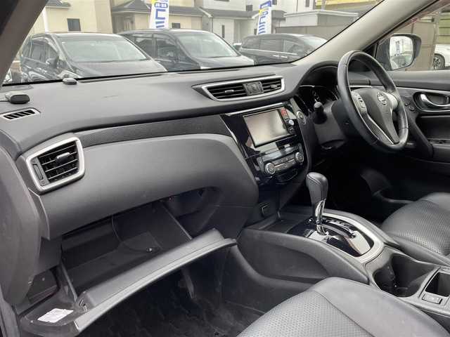 日産 エクストレイル 20X 愛知県 2014(平26)年 6.2万km ダイヤモンドブラック (株)IDOMが運営する【じしゃロン名古屋鳴海店】の自社ローン専用車両になりますこちらは現金またはオートローンご利用時の価格です。自社ローンご希望の方は別途その旨お申付け下さい/ワンオーナー/純正メモリナビ（MM113D-W)/・CD/DVD/Bluetooth/・フルセグテレビ/バックカメラ/ETC/盗難防止装置/シートヒーター（D席+N席）/オートライト/オートエアコン/LEDヘッドライト/純正17インチアルミホイル/革巻きステアリング/ステアリングスイッチ/純正フロアマット/保証書/取扱説明書