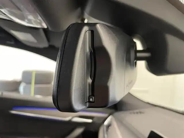 ＢＭＷ Ｘ２ sDrive18i MスポーツX 熊本県 2022(令4)年 2.4万km アルピンホワイトⅢ 純正HDDナビ（Bluetooth、AUX）/バックカメラ/コーナーセンサー/ハーフレザーシート/純正19インチアルミホイール/LEDヘッドライト/インテリジェントセーフティ/ミラー一体型ETC/ドライブレコーダー