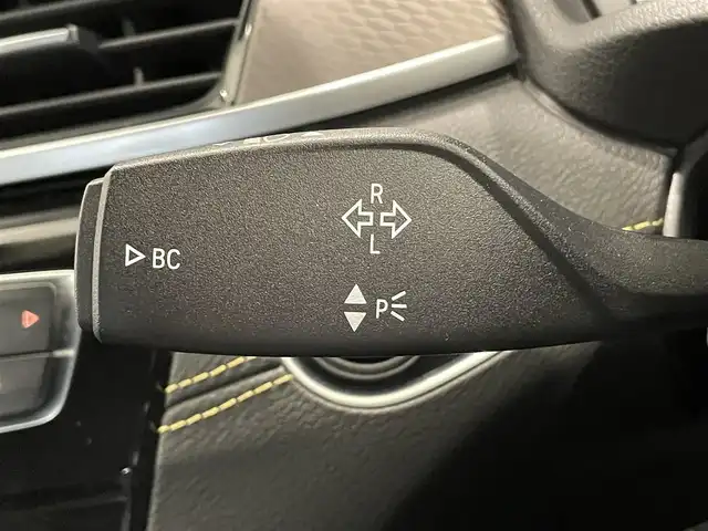 ＢＭＷ Ｘ２ sDrive18i MスポーツX 熊本県 2022(令4)年 2.4万km アルピンホワイトⅢ 純正HDDナビ（Bluetooth、AUX）/バックカメラ/コーナーセンサー/ハーフレザーシート/純正19インチアルミホイール/LEDヘッドライト/インテリジェントセーフティ/ミラー一体型ETC/ドライブレコーダー