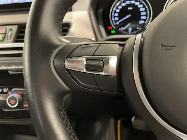 ＢＭＷ Ｘ２ sDrive18i MスポーツX 熊本県 2022(令4)年 2.4万km アルピンホワイトⅢ 純正HDDナビ（Bluetooth、AUX）/バックカメラ/コーナーセンサー/ハーフレザーシート/純正19インチアルミホイール/LEDヘッドライト/インテリジェントセーフティ/ミラー一体型ETC/ドライブレコーダー
