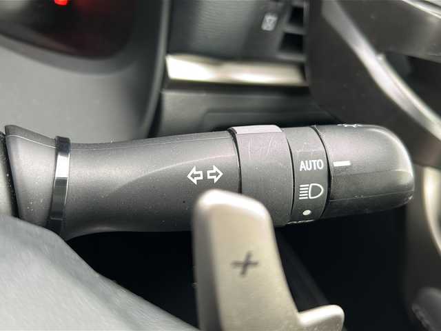 レクサス ＣＴ 200h バージョンC 岐阜県 2018(平30)年 4.7万km ディープブルーマイカ 純正ディスプレイオーディオ　/前後ドライブレコーダー　/ＥＴＣ２．０　/バックカメラ　/盗難防止装置　/レーンキープアシスト　/ＬＥＤヘッドライト　/オートライト　/プッシュスタート　/スマートキー　/純正１７インチＡＷ/純正フロアマット/革巻きステアリング/ステアリングヒーター/ハーフレザーシート/シートヒーター