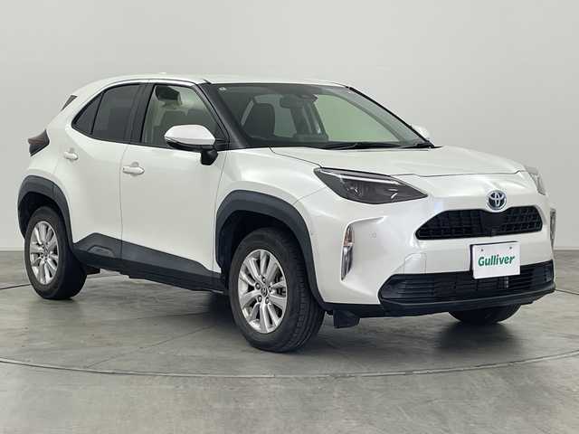 トヨタ ヤリスクロス ハイブリッド G 群馬県 2020(令2)年 3.9万km ホワイトパールクリスタルシャイン 純正９型メモリディスプレイナビ　全周囲カメラ　ＥＴＣ２．０　ＢＳＭ　禁煙車　ステアリングヒーター　ＬＥＤヘッドライト　パーキングアシスト　スマートキー　オートライト　レーンキープアシスト　シートヒータ