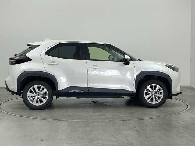 トヨタ ヤリスクロス ハイブリッド G 群馬県 2020(令2)年 3.9万km ホワイトパールクリスタルシャイン 純正９型メモリディスプレイナビ　全周囲カメラ　ＥＴＣ２．０　ＢＳＭ　禁煙車　ステアリングヒーター　ＬＥＤヘッドライト　パーキングアシスト　スマートキー　オートライト　レーンキープアシスト　シートヒータ