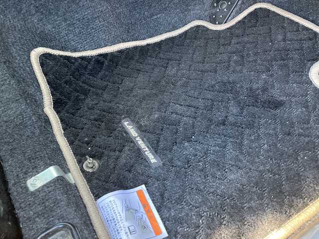 スズキ ジムニー ランドベンチャー 山口県 2015(平27)年 6.3万km クールカーキPM ４WD/社外オーディオ/（AUX　CD　AM　FM）/リモコンキー/社外エンジンスターター/社外ウーハー（pioneer）/社外ツィーター（Alpine）/社外マッドフラップ/社外アルミホイール/ウインカーミラー/ドアバイザー/純正フロアマット/背面タイヤ/純正タイヤカバー/LEDライト/フロントフォグ