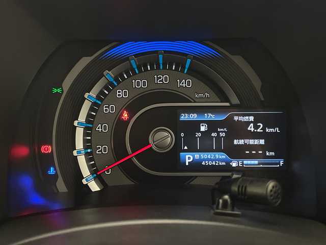 スズキ ハスラー HYBRID X 宮崎県 2020(令2)年 4.5万km シフォンアイボリーM SUZUKI Safety Support/〇デュアルカメラブレーキサポート/〇後退時ブレーキサポート/〇誤発進抑制機能（前方・後方）/〇車線逸脱警報機能/〇車線逸脱抑制機能/〇ふらつき警報機能/〇標識認識機能/〇オートマチックハイビーム/〇コーナーセンサー/〇先行車発進お知らせ機能/純正8インチSDナビ/フルセグTV/CD/DVD/Bluetooth/シートヒーター/LEDヘッドライト/アイドリングストップ/ビルトインETC/純正15インチAW/保証書