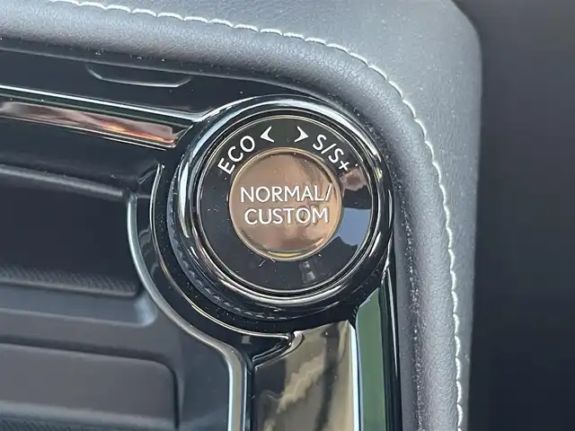レクサス ＮＸ 350h Fスポーツ 福岡県 2023(令5)年 2.3万km ホワイトノーヴァガラスフレーク 純ナビ14インチ(FN/AM/TV/BT)/ムーンルーフ/Fスポオレンジキャリパー/純正20インチホイール/デジタルインナーミラー/ワンオーナー/全方位カメラ/純正ドライブレコーダー/ヘッドアップディスプレイ/ビルトインETC/衝突軽減ブレーキ/レーンキープアシスト/ブラインドスポットモニター/クルーズコントロール追従あり/前後クリアランスソナー/電動リアゲート/D席＋N席シートヒーター＆エアシート/D席＋N席パワーシート/ステアリングヒーター/パドルシフト/電動格納ミラー/W＋サイド＋カーテンエアバック