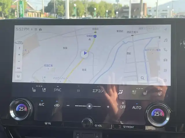レクサス ＮＸ 350h Fスポーツ 福岡県 2023(令5)年 2.3万km ホワイトノーヴァガラスフレーク 純ナビ14インチ(FN/AM/TV/BT)/ムーンルーフ/Fスポオレンジキャリパー/純正20インチホイール/デジタルインナーミラー/ワンオーナー/全方位カメラ/純正ドライブレコーダー/ヘッドアップディスプレイ/ビルトインETC/衝突軽減ブレーキ/レーンキープアシスト/ブラインドスポットモニター/クルーズコントロール追従あり/前後クリアランスソナー/電動リアゲート/D席＋N席シートヒーター＆エアシート/D席＋N席パワーシート/ステアリングヒーター/パドルシフト/電動格納ミラー/W＋サイド＋カーテンエアバック