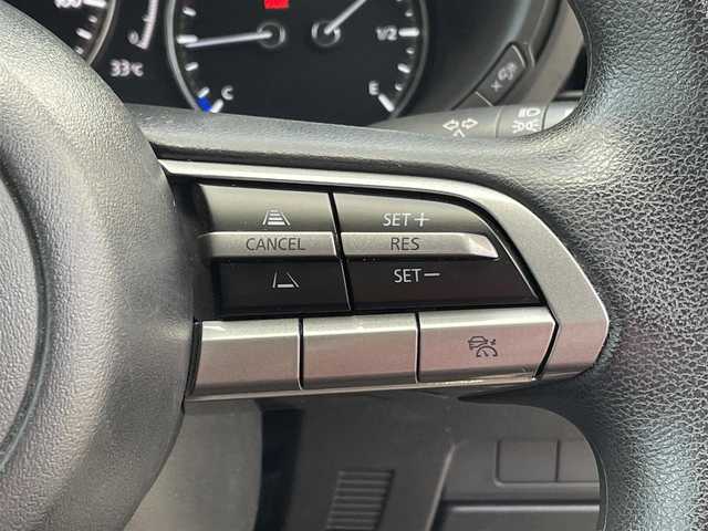 マツダ マツダ３セダン 15C 山梨県 2019(令1)年 5.9万km ソニックシルバーM 純正メモリーナビ/Bluetooth接続/フルセグTV/バックカメラ/衝突被害軽減システム/クルーズコントロール/ステアリングスイッチ/スペアキー1本/取扱説明書/保証書